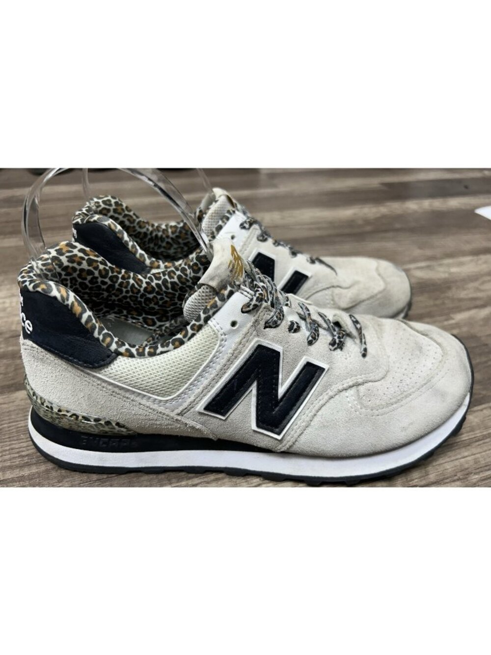 New Balance 574 Leopard Print Womens Size 8 Gray Athletic Running Shoes Sneakers